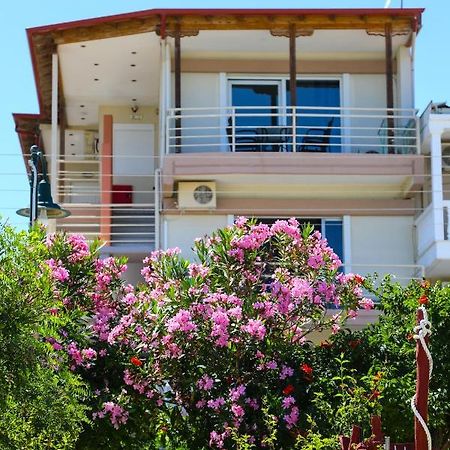 Vera Olympiakí Aktí Ngoại thất bức ảnh
