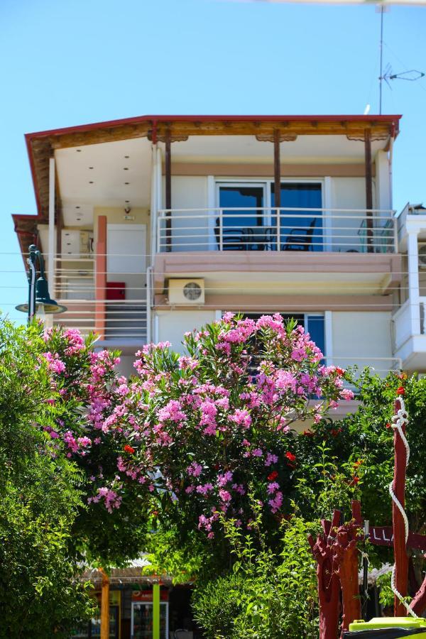 Vera Olympiakí Aktí Ngoại thất bức ảnh